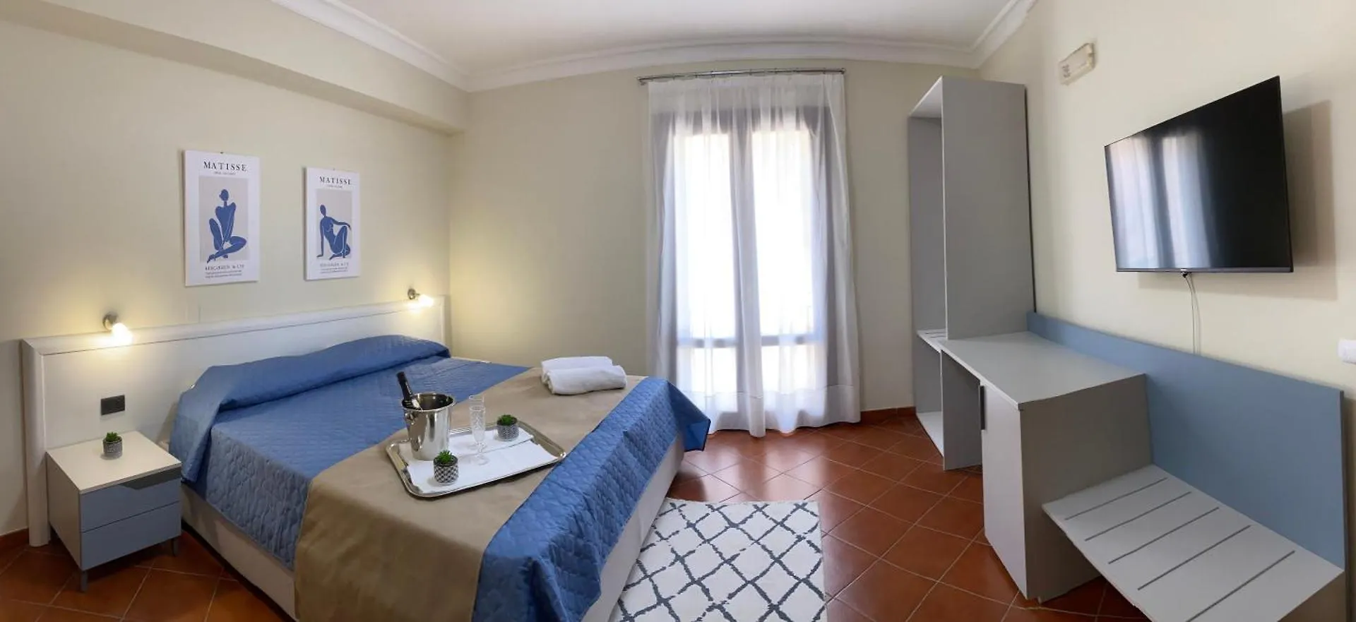 Apartament Scala Dei Turchi Palace Suiten Fuer 3 Personen In Realmonte Włochy